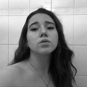 Meet your Posher, Courtney